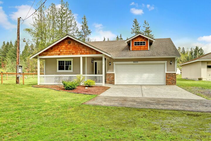Property Photo:  8625 105th Ave NE  WA 98258 