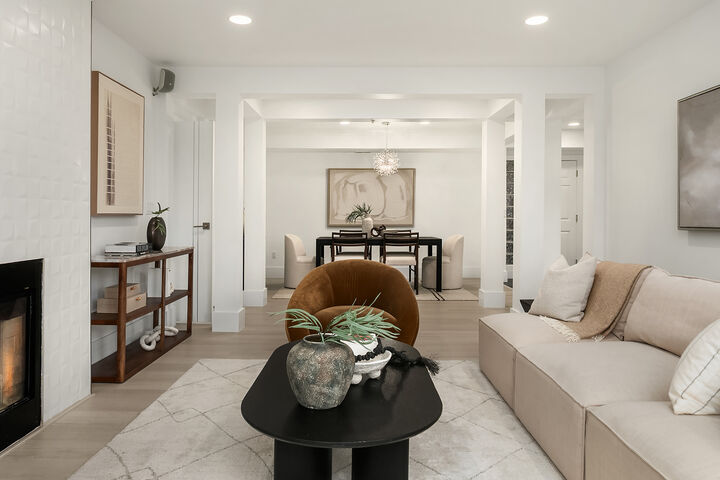 Property Photo:  102  State Street S 106W  WA 98033 