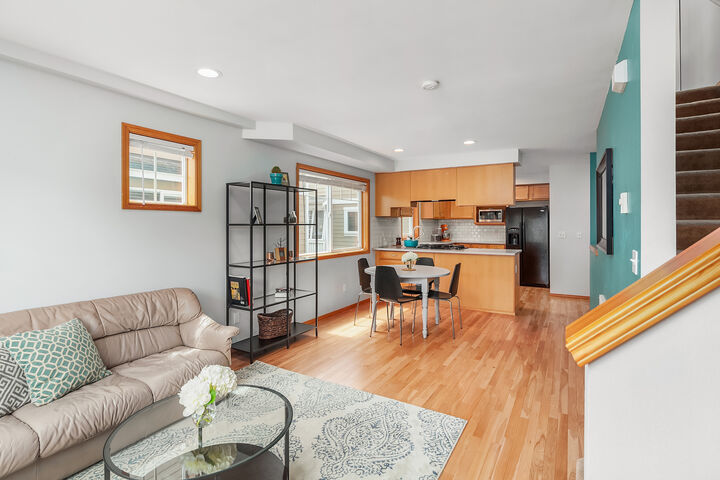 12049 33rd Ave NE A  Seattle WA 98125 photo