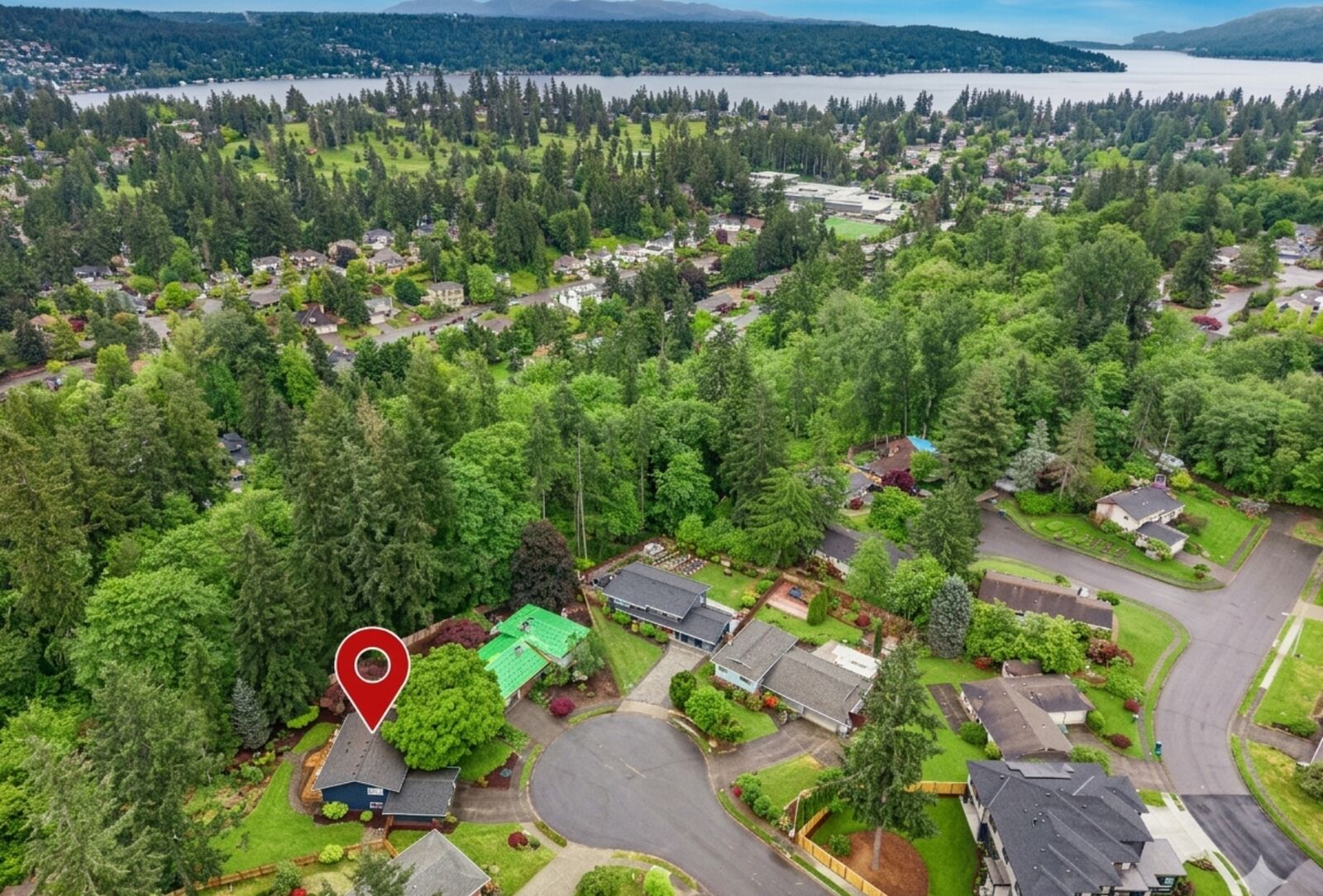 Property Photo: 17518 NE 22nd Court WA 98052