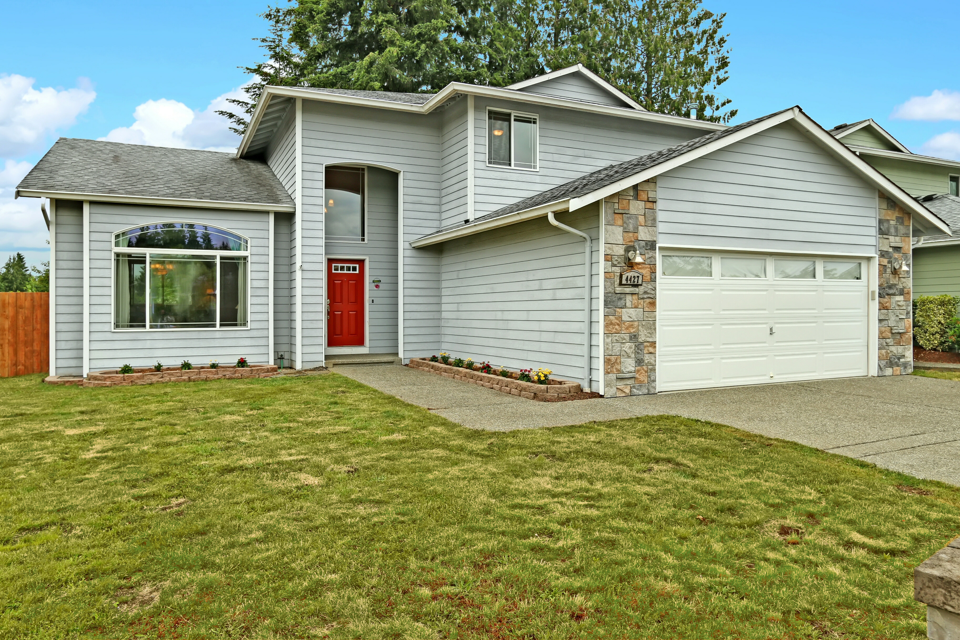 Property Photo:  4427 191st Place NE  WA 98223 