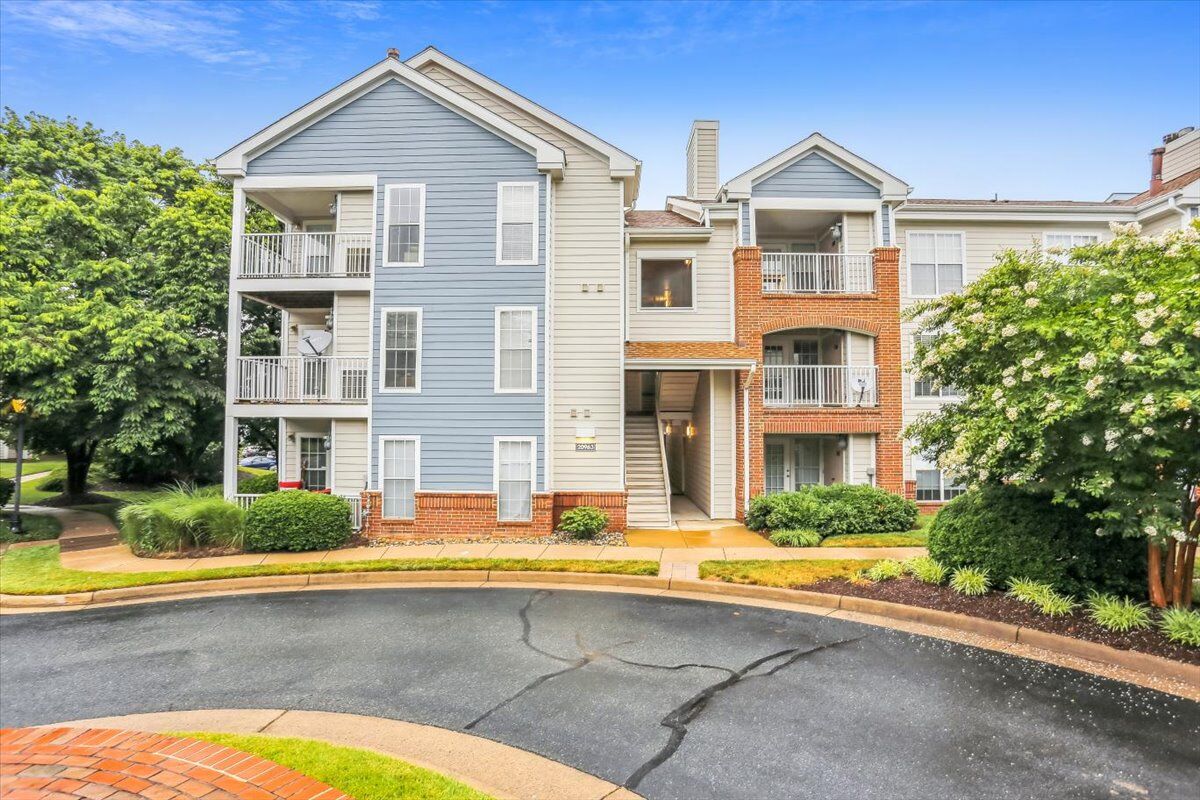 Property Photo:  20963 Timber Ridge Terrace 304  VA 20147 