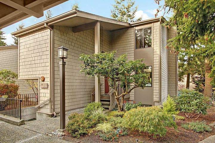 Property Photo:  13730 15th Ave NE A305  WA 98125 