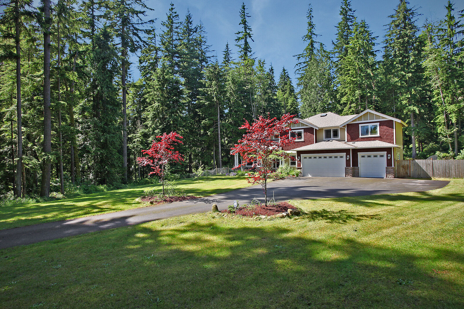 Property Photo:  7117 Spada Rd  WA 98290 