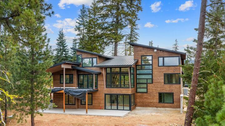 Property Photo:  331  Kokanee Loop  WA 98922 