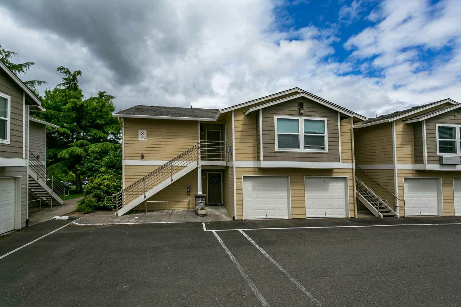 Property Photo:  15054 NW Central Dr #802  OR 97229 