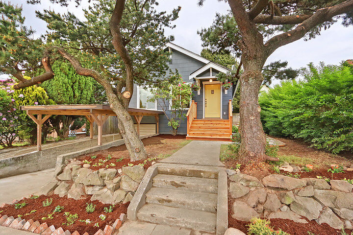 Property Photo: Gallery 3008 22nd Ave S  WA 98144 