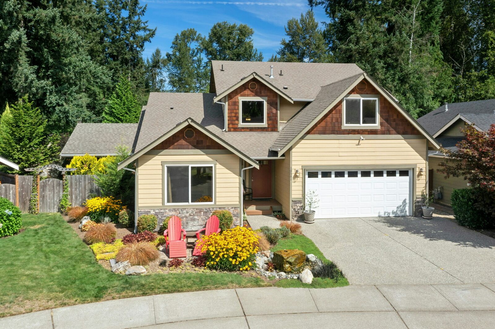 Property Photo: 19561 143rd Place SE WA 98272