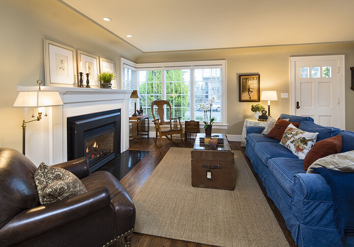 Property Photo: Living and dining 2057 McGilvra Blvd E WA 98112