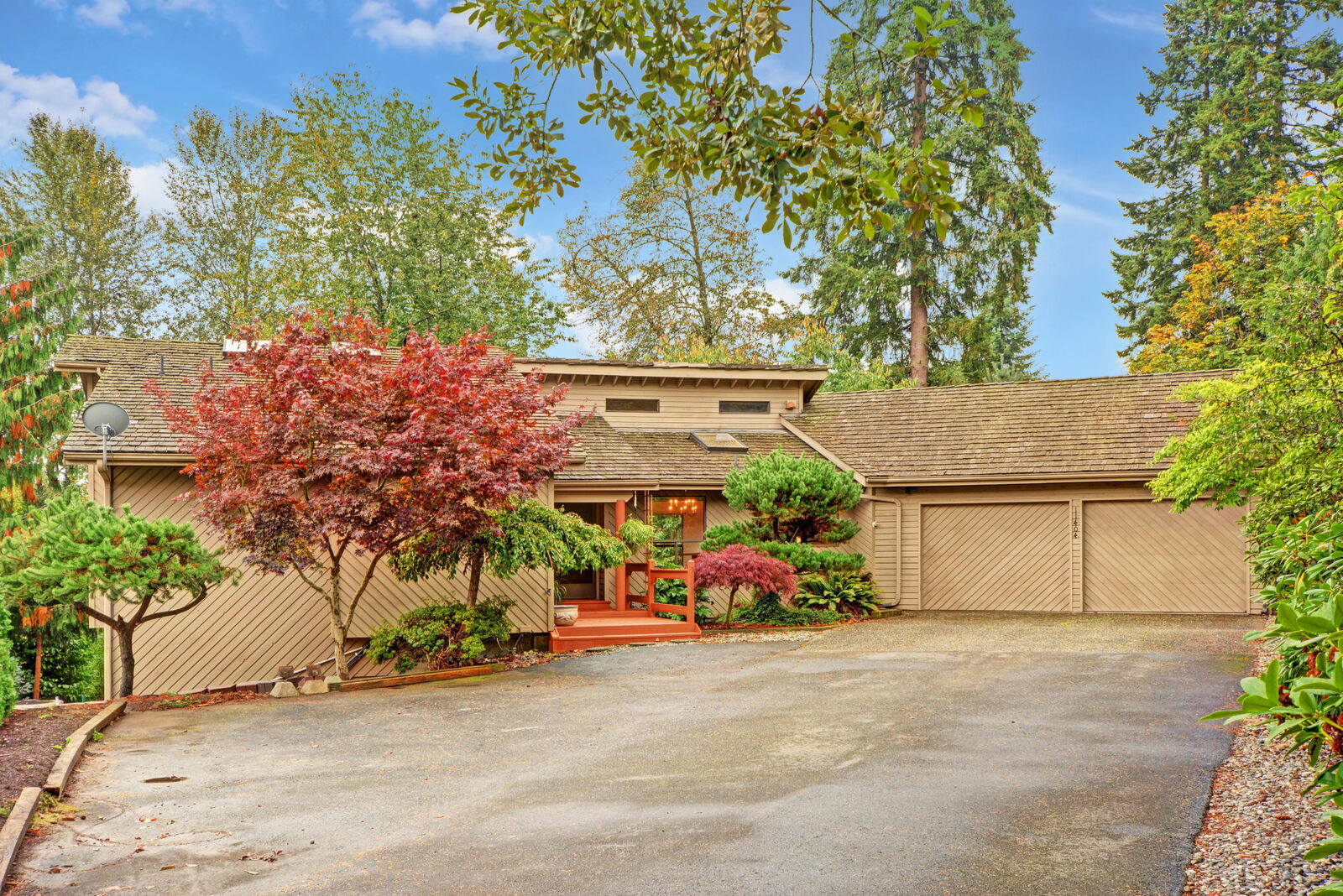 Property Photo:  11404 21st Place NE  WA 98258 