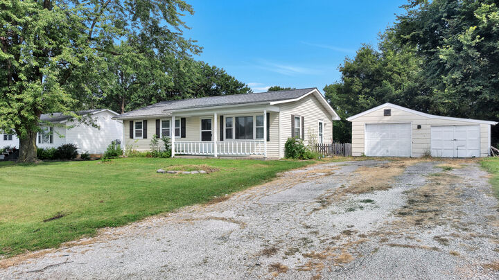 Property Photo: 807 Benton Street MO 63361