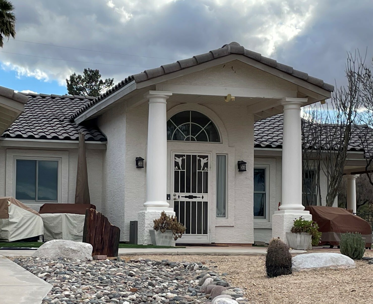 Property Photo:  835 N Sierra Vista Drive  AZ 85390 