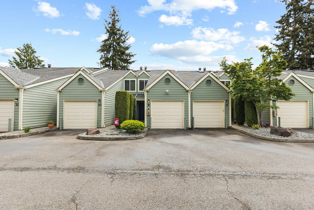 Property Photo:  451 S 328th 9B  WA 98003 