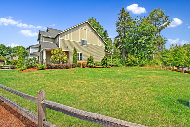 Property Photo:  1101 80th Dr NE  WA 98258 