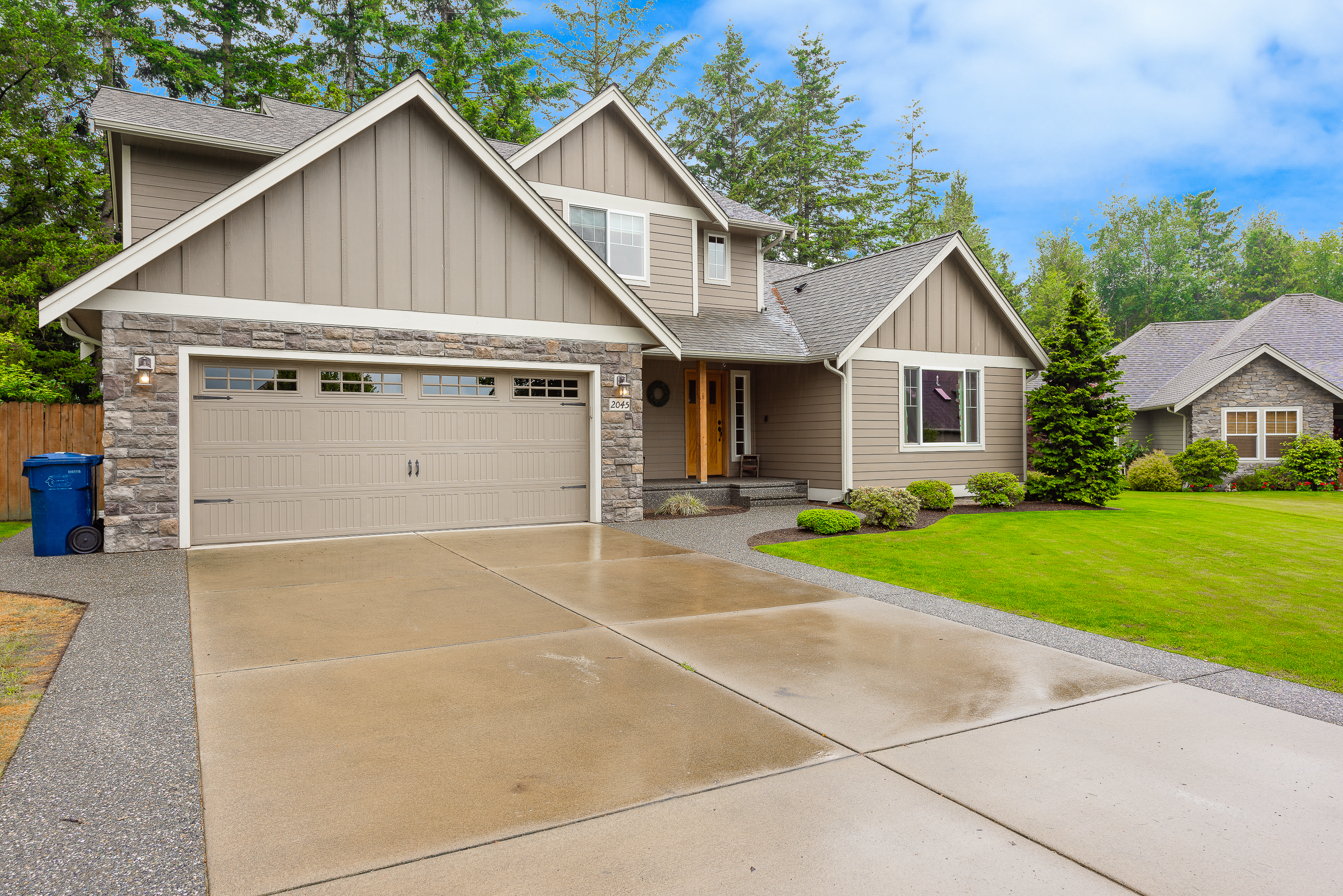 Property Photo:  2045 Mercedes Dr  WA 98264 