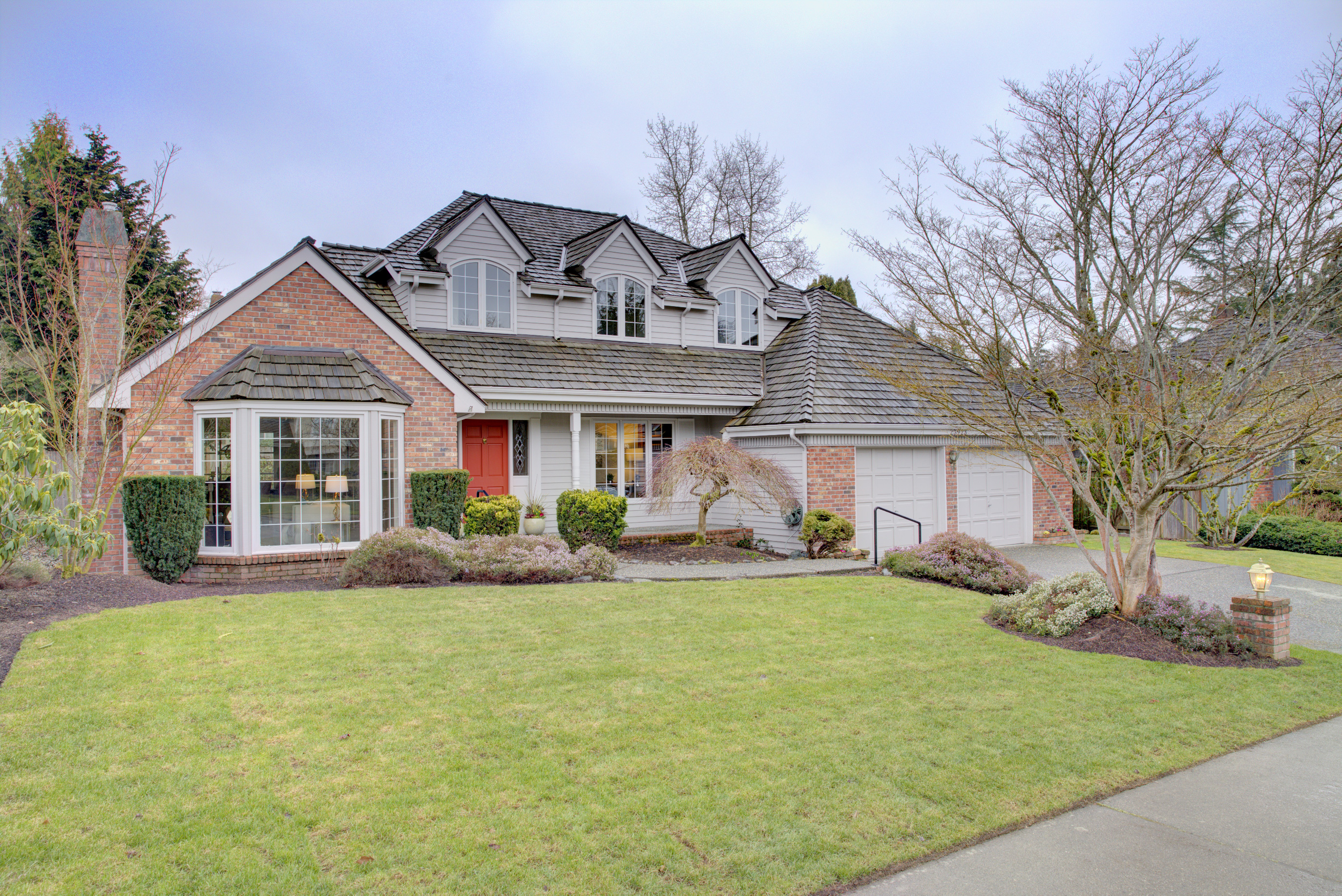 Property Photo: 23923 SE 46th Place WA 98029