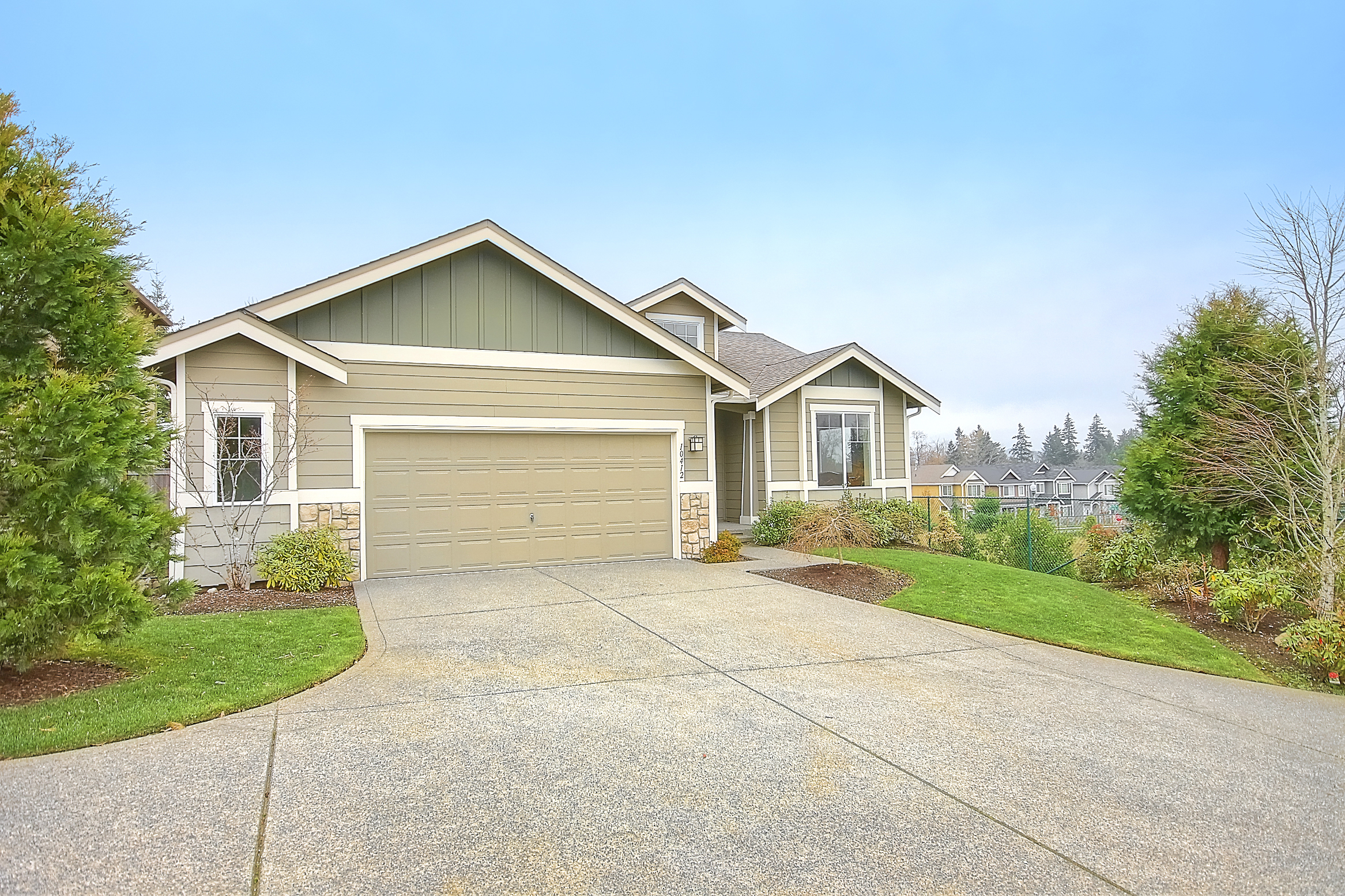 Property Photo:  10412 SE 272nd Place  WA 98030 