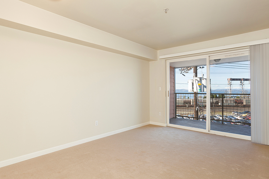 Property Photo: Living room 500 Elliott Ave W 405  WA 98119 