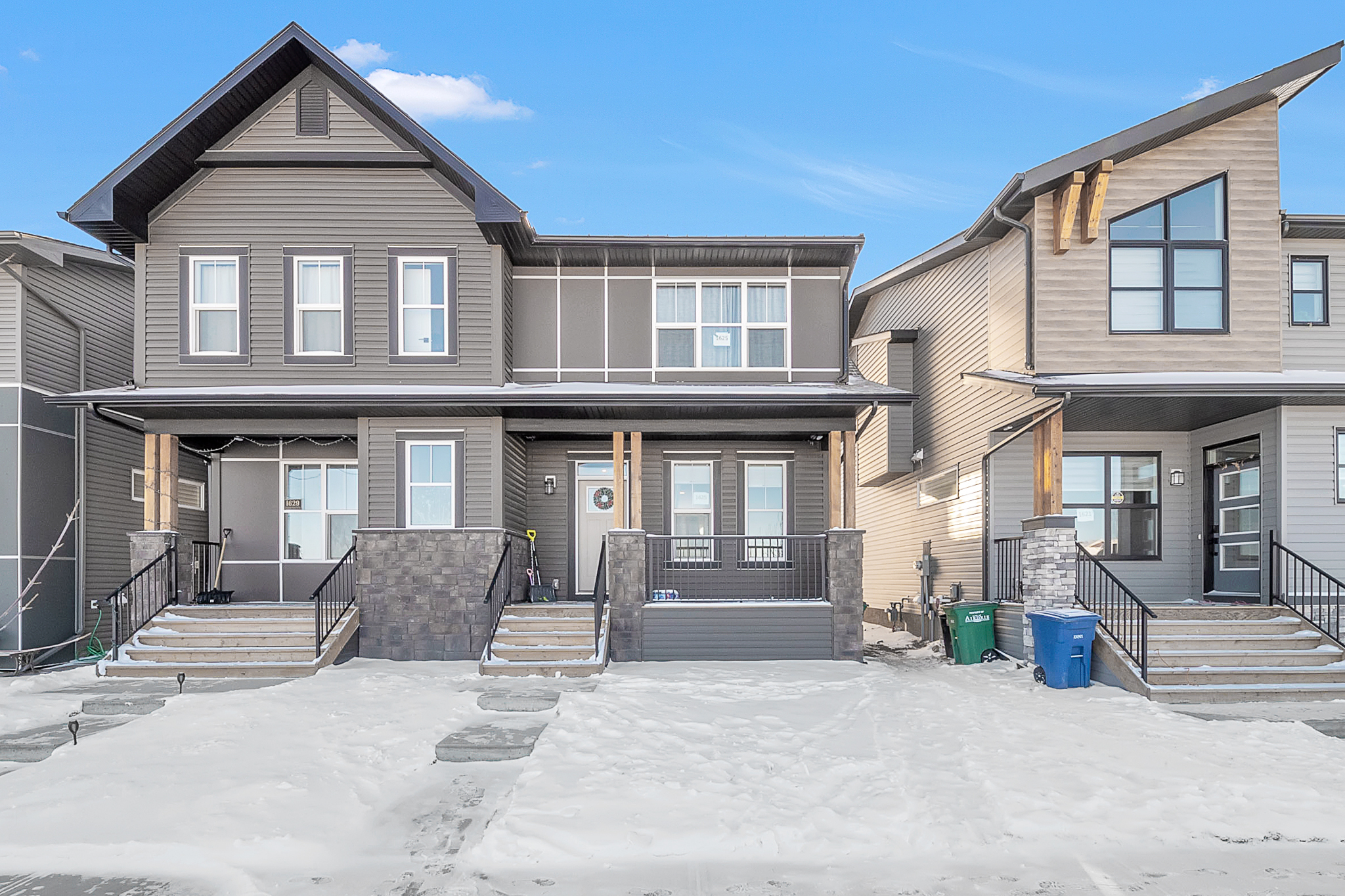 1625 Chinook Gate Drive SW  Airdrie AB T4B 5J4 photo