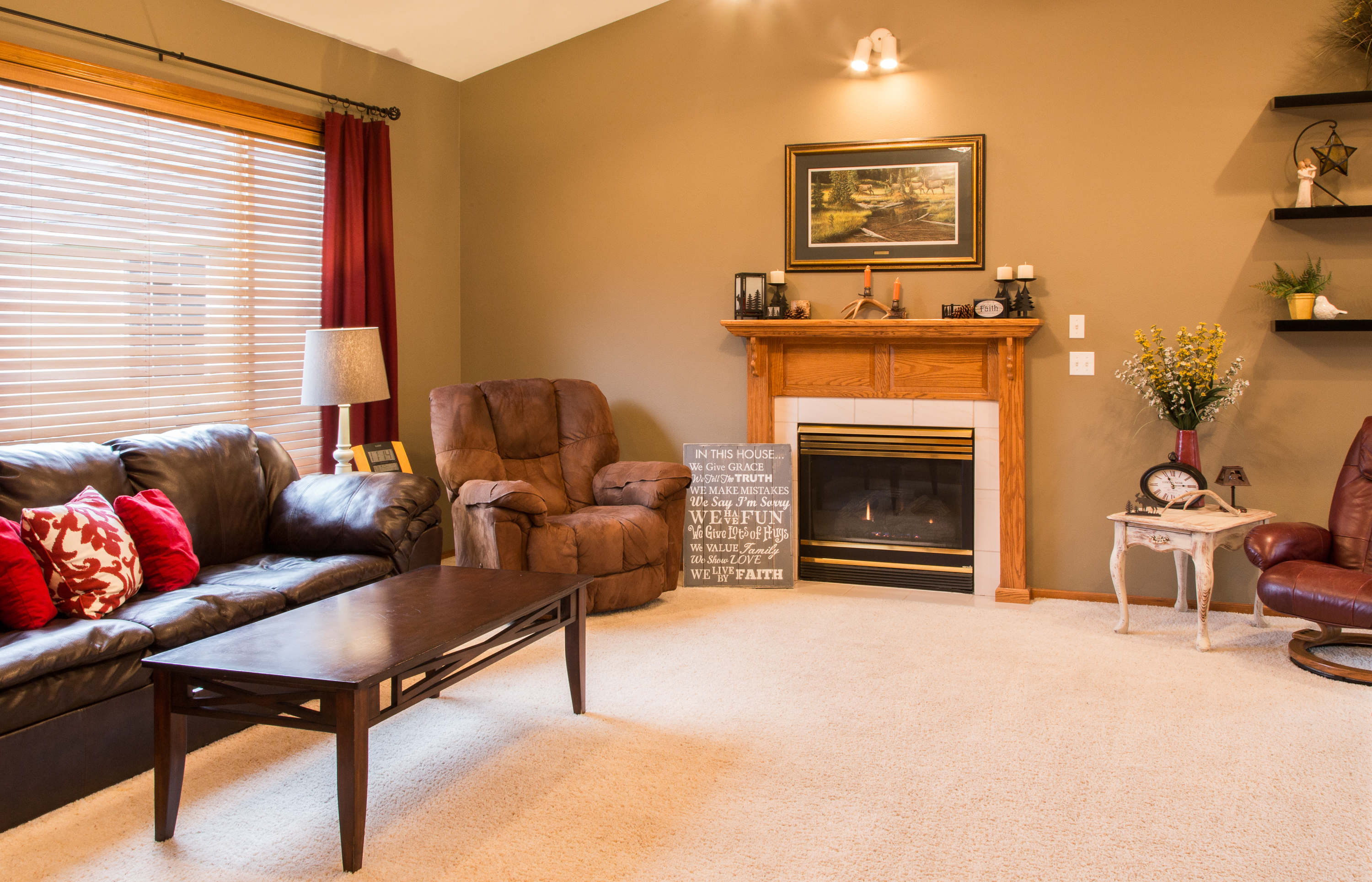 Property Photo: Interior 413 Dennison Ln WA 98276