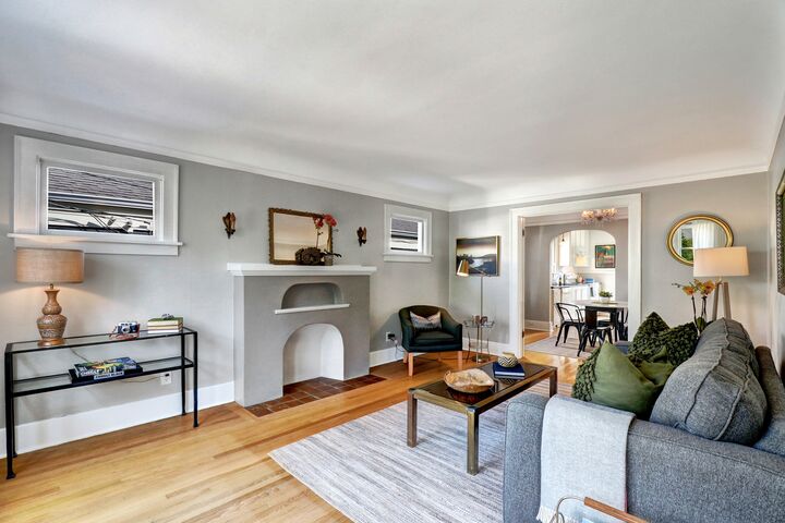 Property Photo:  145 N 74th  WA 98103 