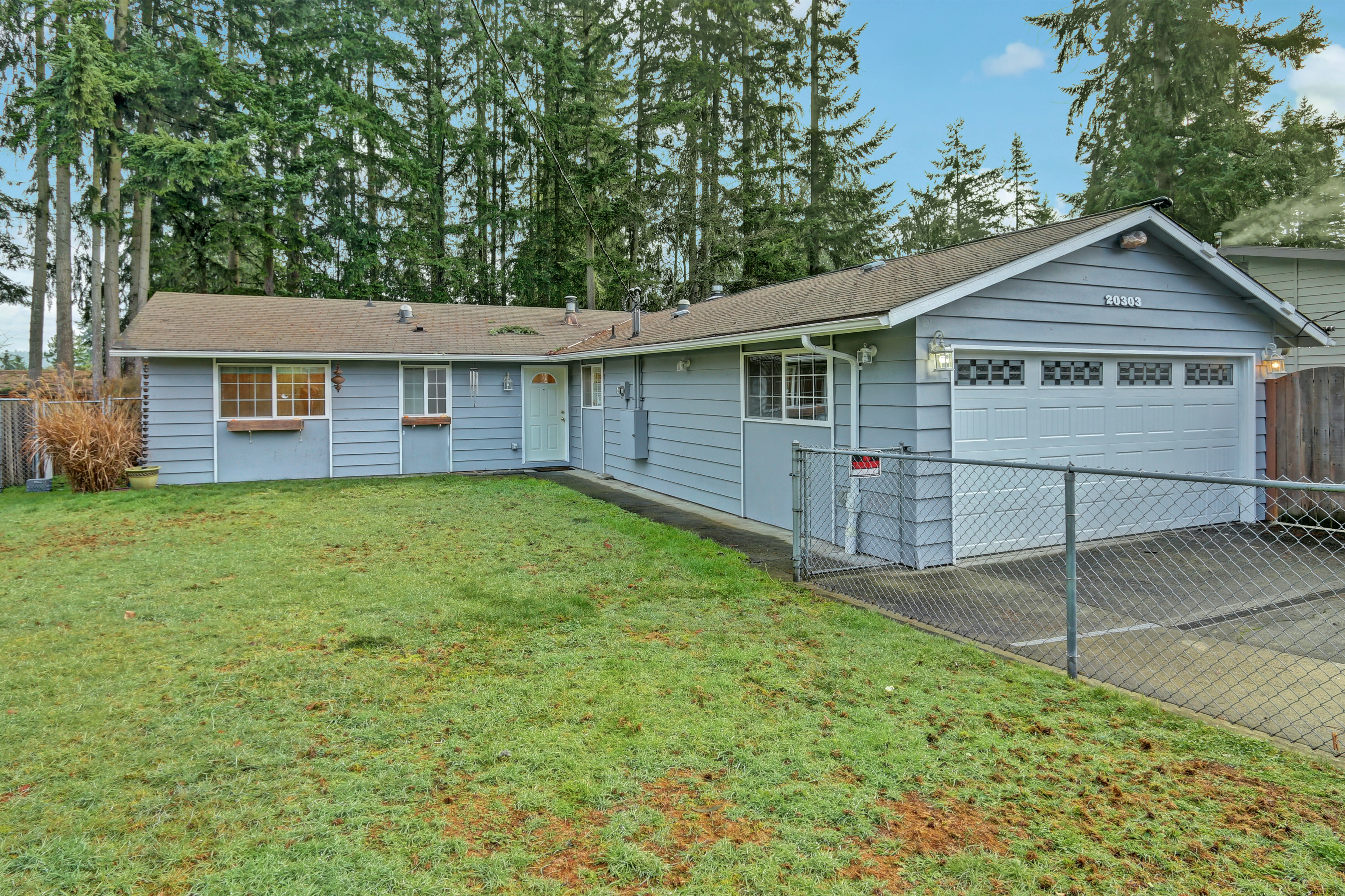 Property Photo:  20303 10th Dr SE  WA 98012 