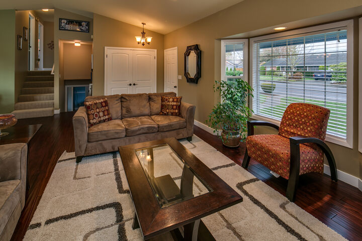 Property Photo: 722 Vine Street 722 Vine St WA 98264