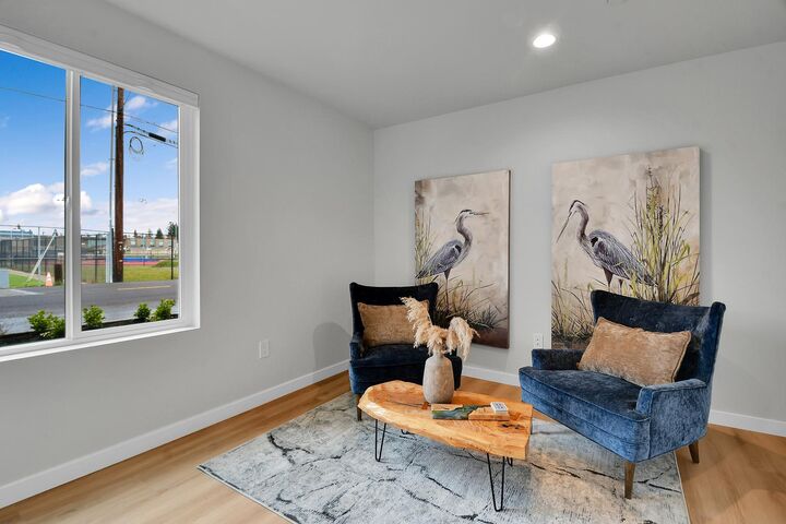 Property Photo:  222  124th Street SW C2  WA 98204 