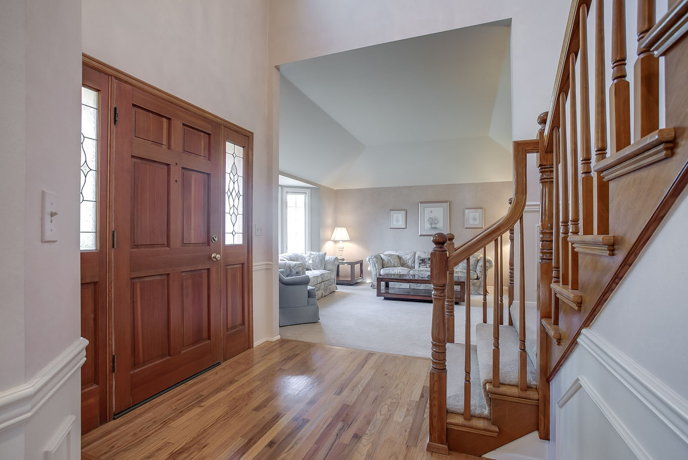 Property Photo: 24402 SE 44th Ct WA 98029