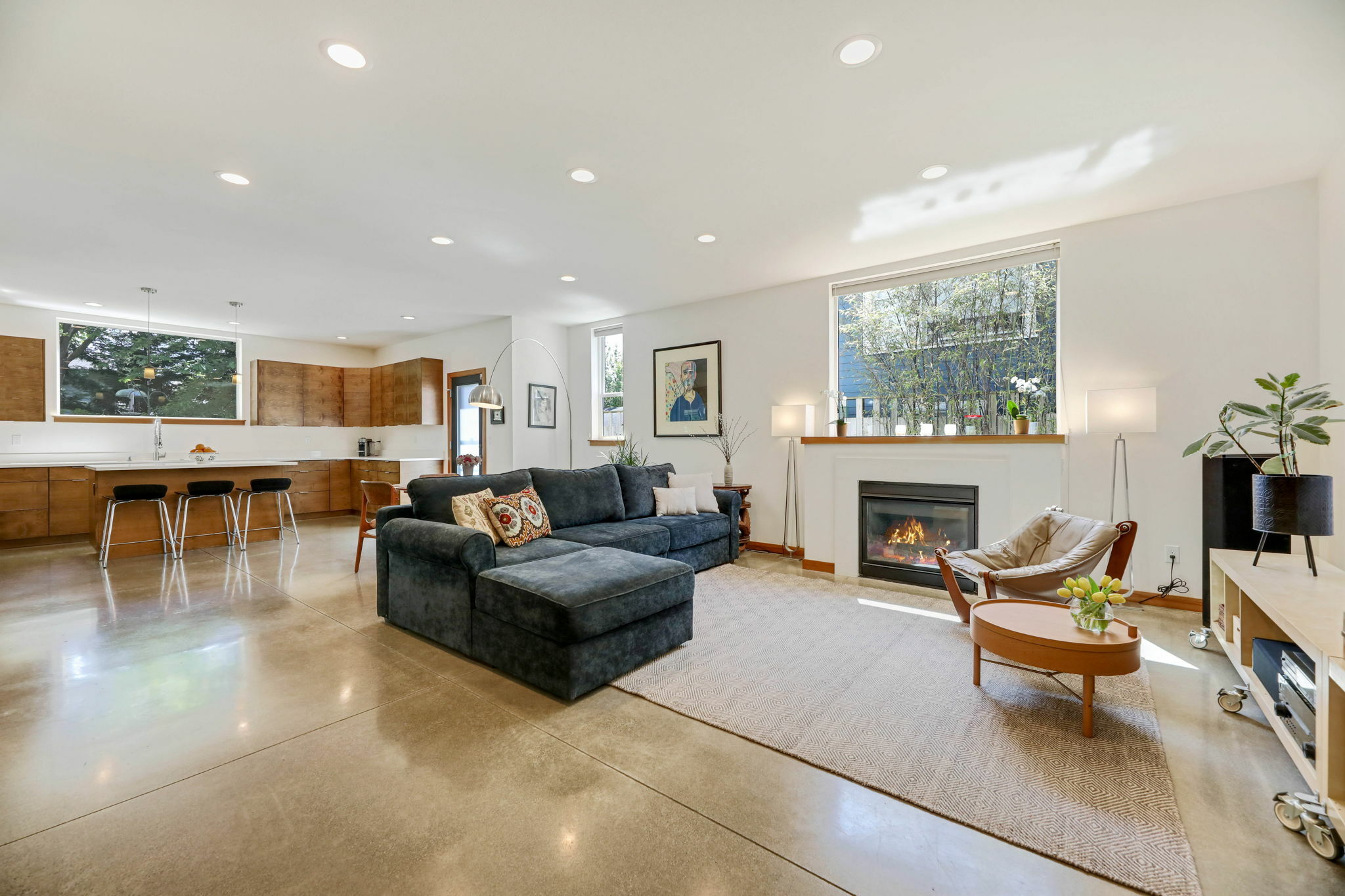 Property Photo: 14016 30th Avenue NE WA 98125