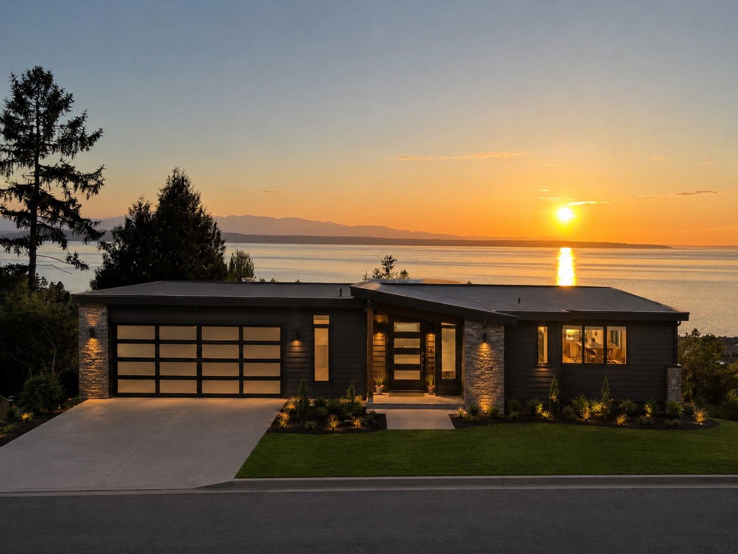 Property Photo:  19124  94th Avenue W  WA 98020 