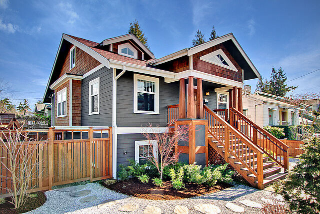 Property Photo:  2416 24th Avenue E  WA 98112 