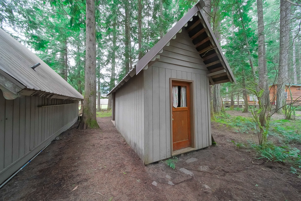 Property Photo: 8 Fir Tree Ct WA 98937