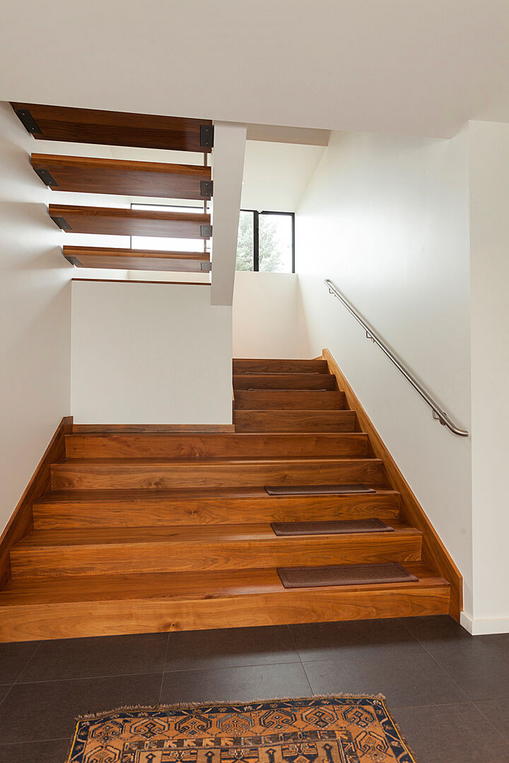 Property Photo: Entry 3047 43rd Ave W  WA 98199 