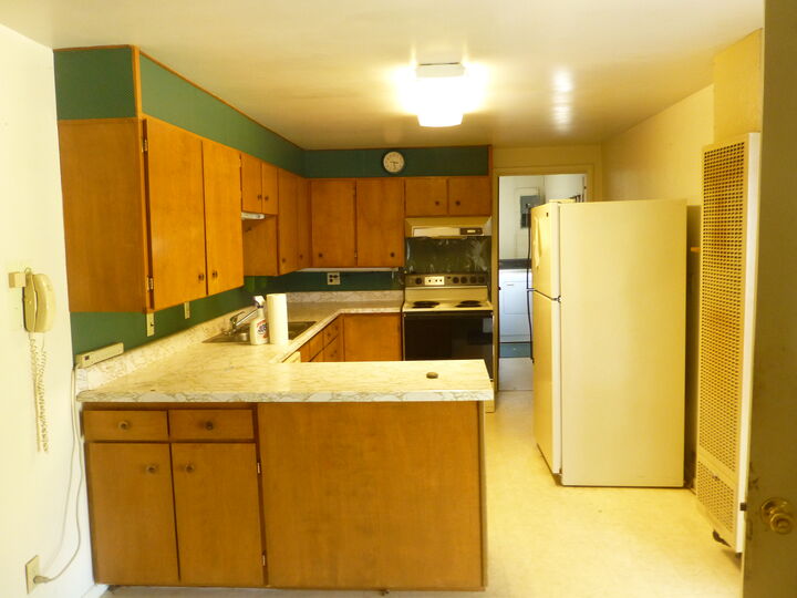 Property Photo: Fixer on multi-family land zoned for up to 12 units 1934 Somerset  WA 98248 
