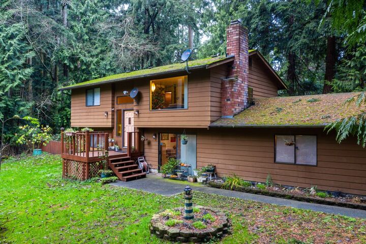 306 E Henni Rd  Oak Harbor WA 98277 photo