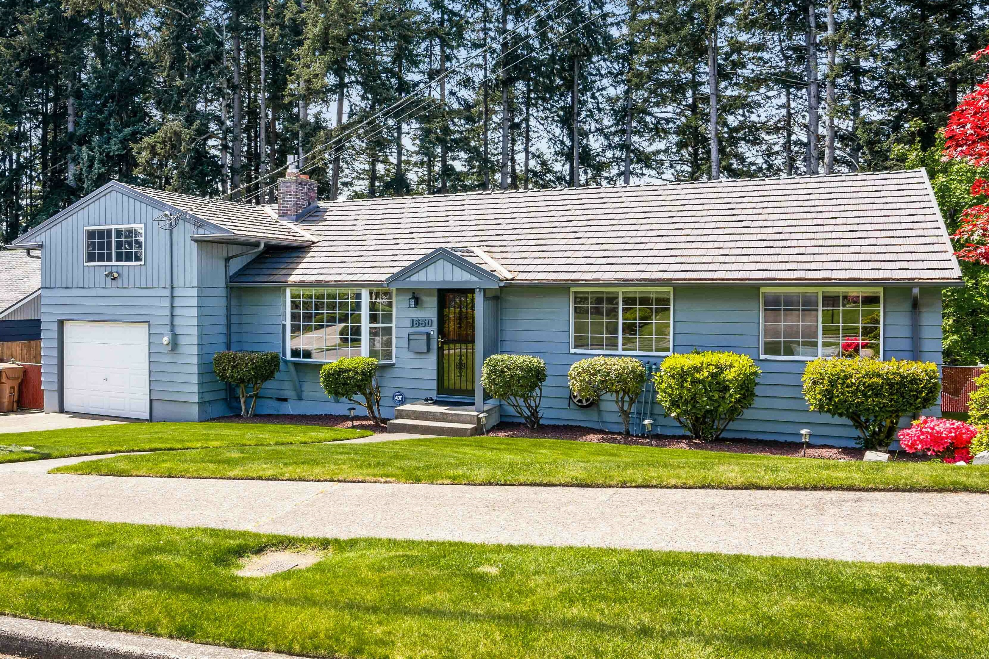 Property Photo:  1650 Huson Drive  WA 98405 