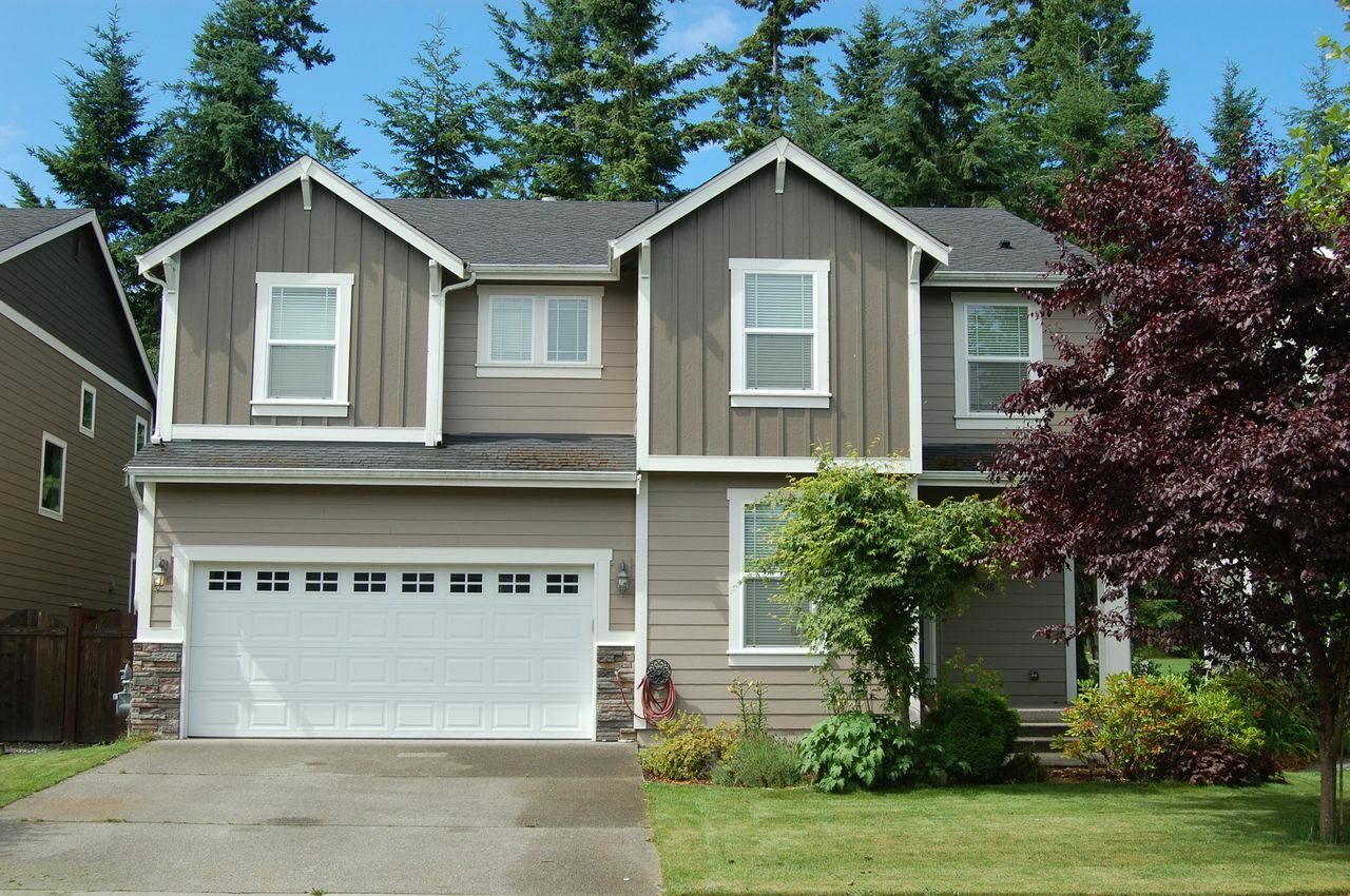 Property Photo:  18518 111th Ave E  WA 98374 