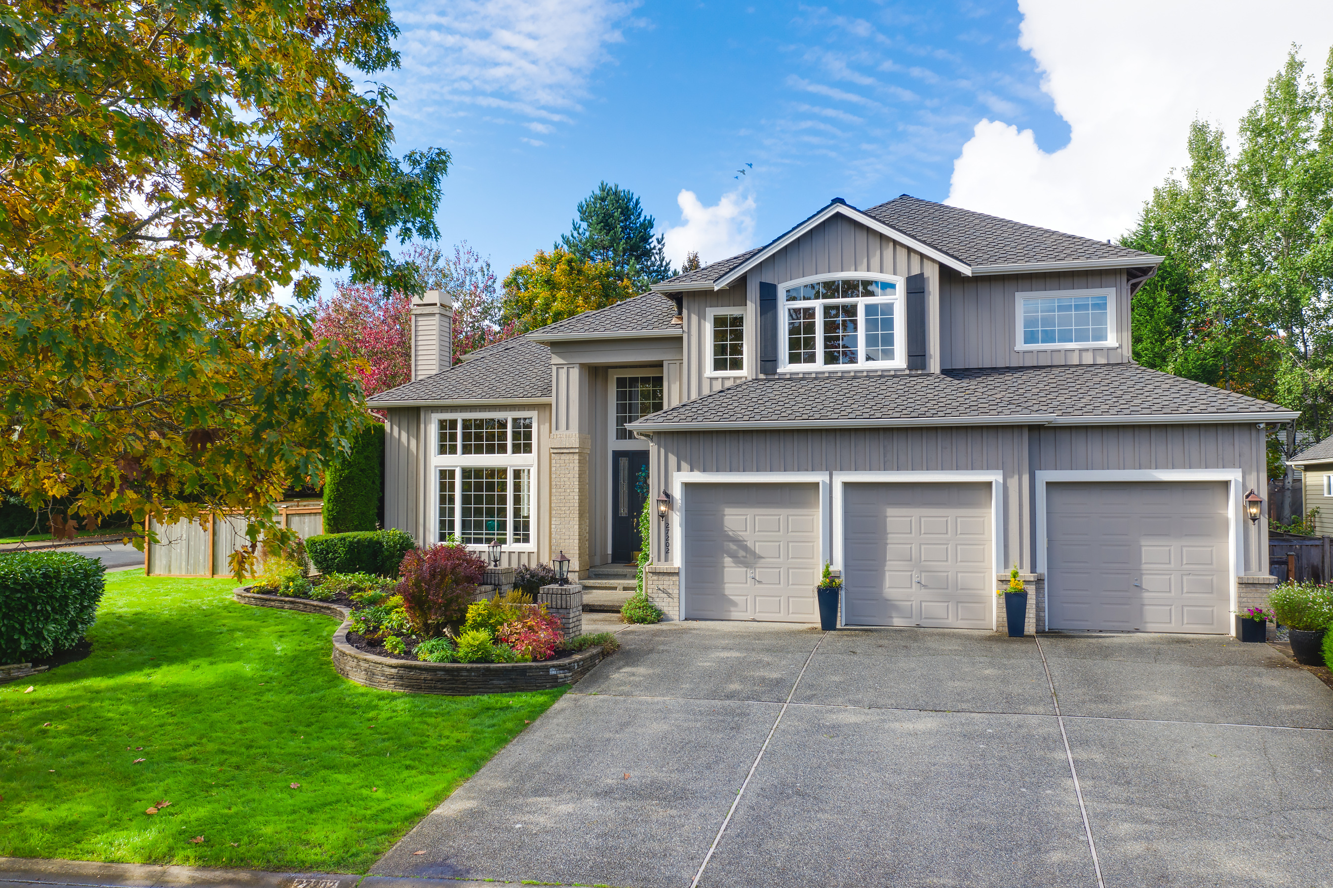 Property Photo: 27202 SE 27th St WA 98075
