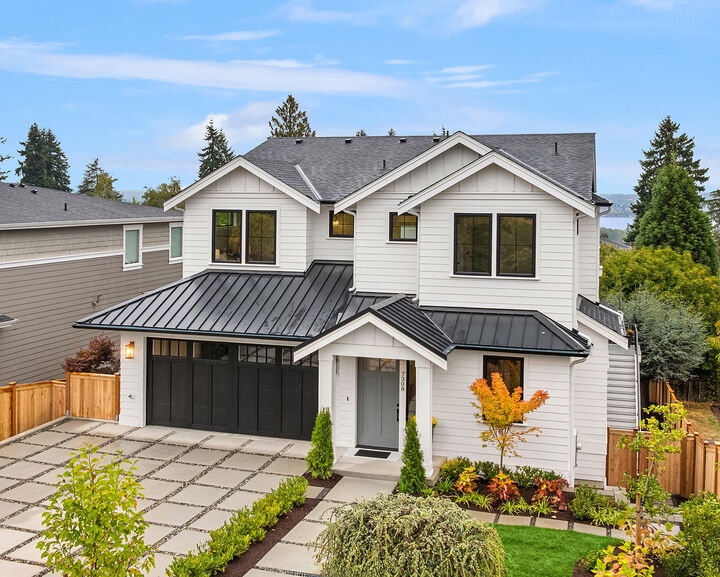 Property Photo:  7308  52nd Avenue NE  WA 98115 