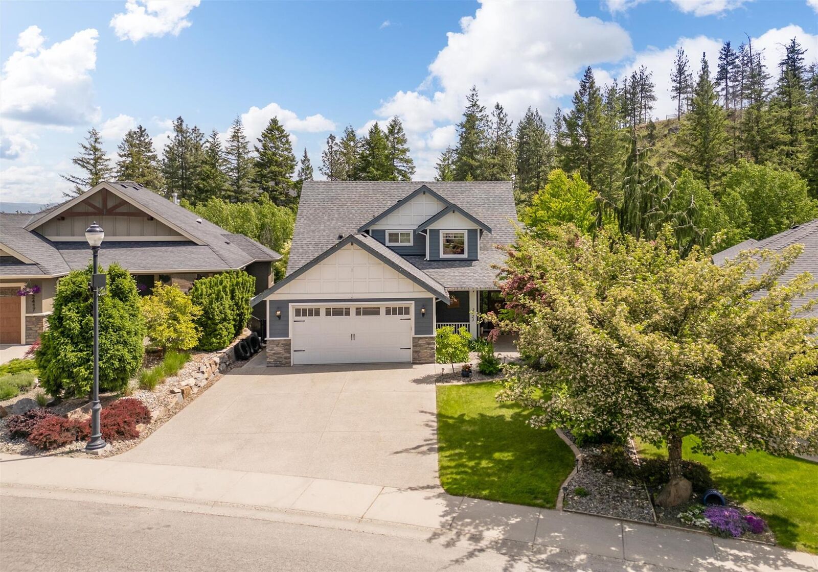 Property Photo: 2423 Paramount Drive BC V4T 3K4