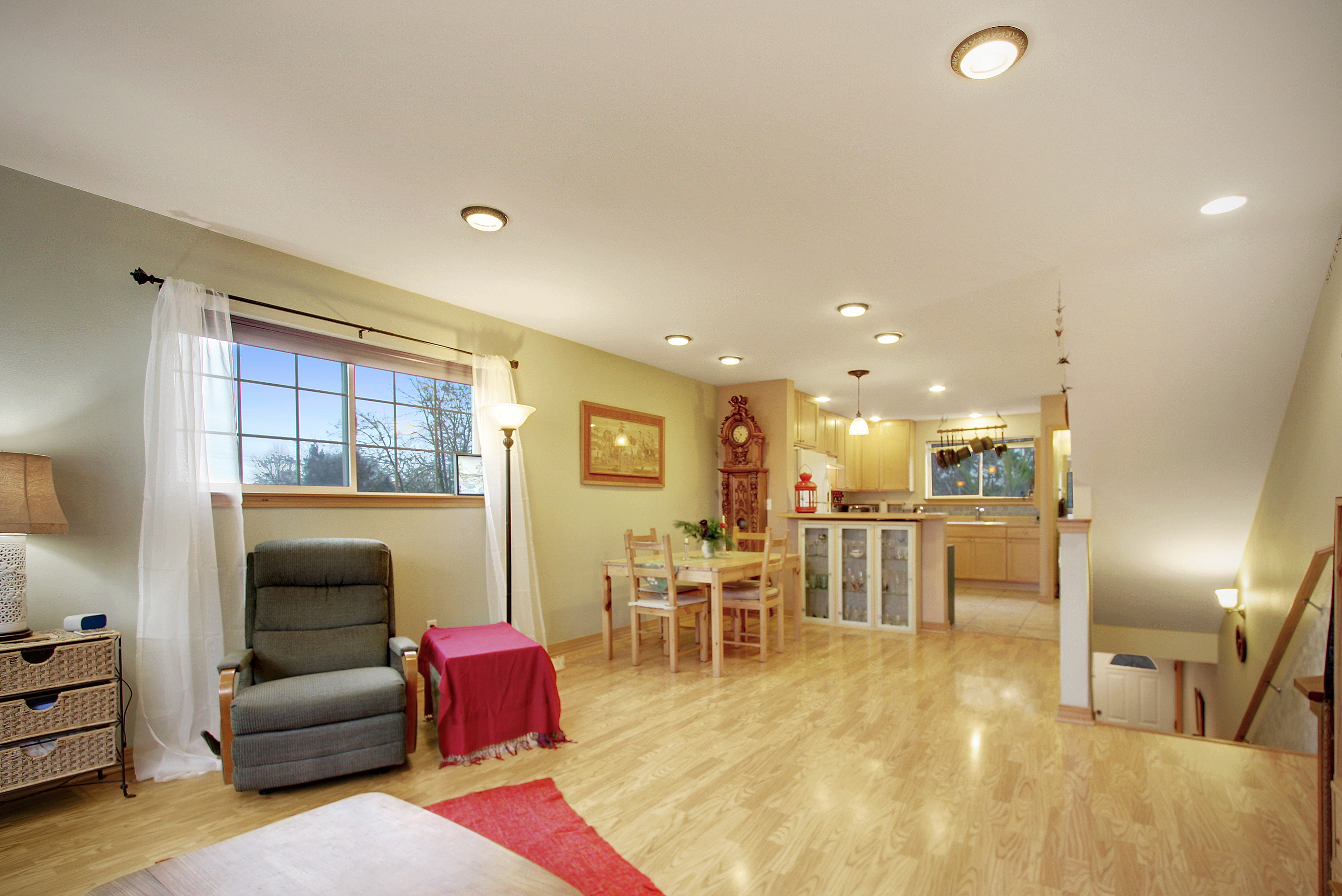 Property Photo: Living room/dining room/kitchen 4218 S Chicago St  WA 98118 