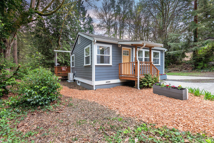 Property Photo: 10302 Fischer Place NE WA 98125