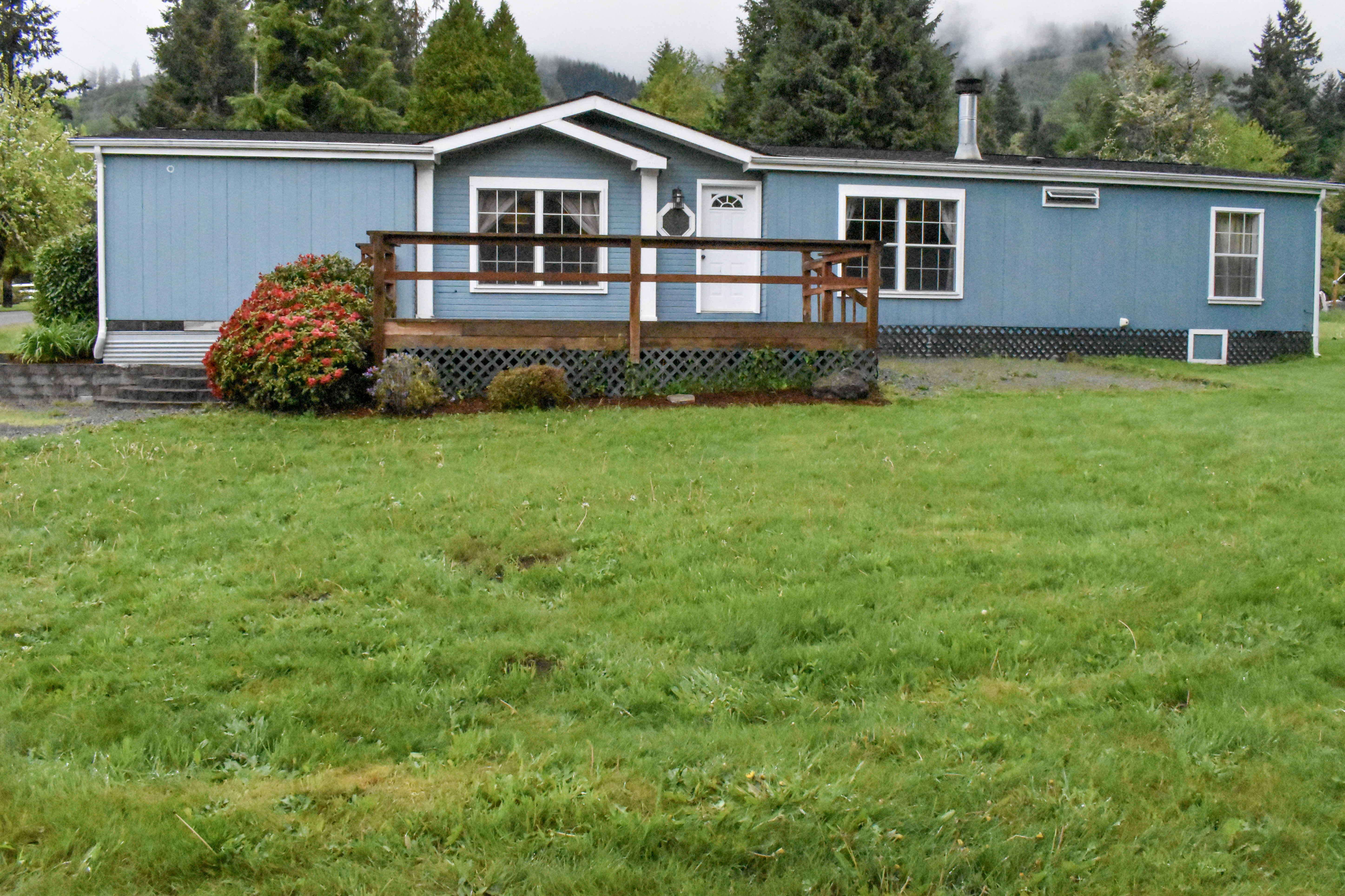 Property Photo:  55121 304th Ave E  WA 98304 