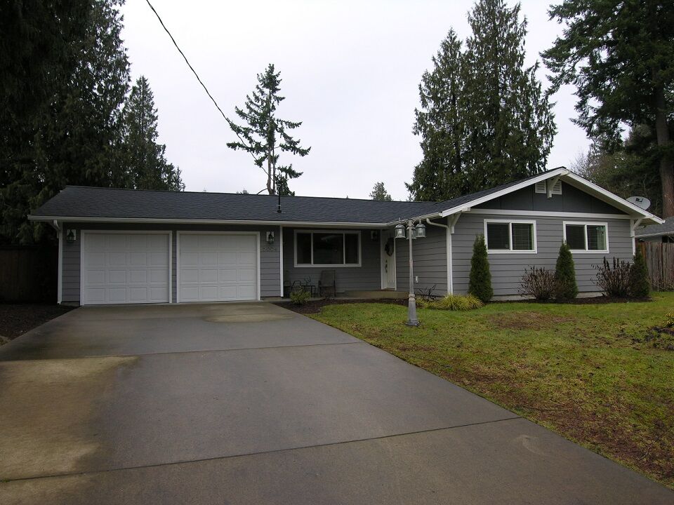 Property Photo:  5004 Brentwood Dr SE  WA 98503 