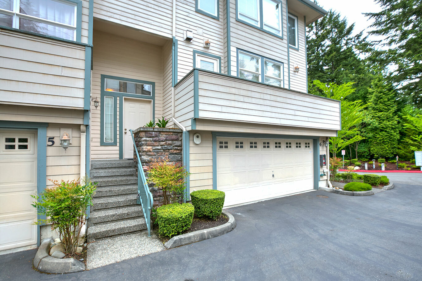 Property Photo: 14870 se 16th st #202 14870 SE 16th St 202  WA 98007 