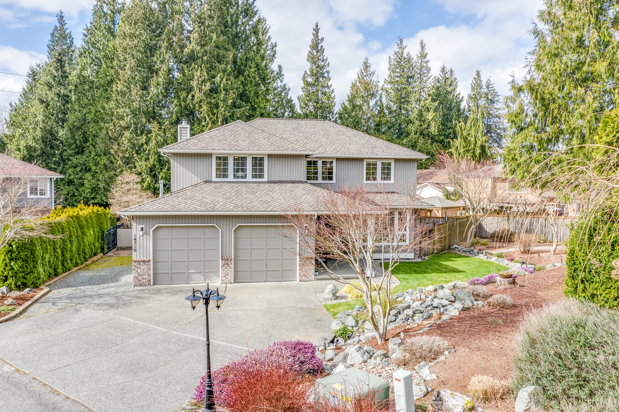 Property Photo: 14710 64th Ave SE WA 98296