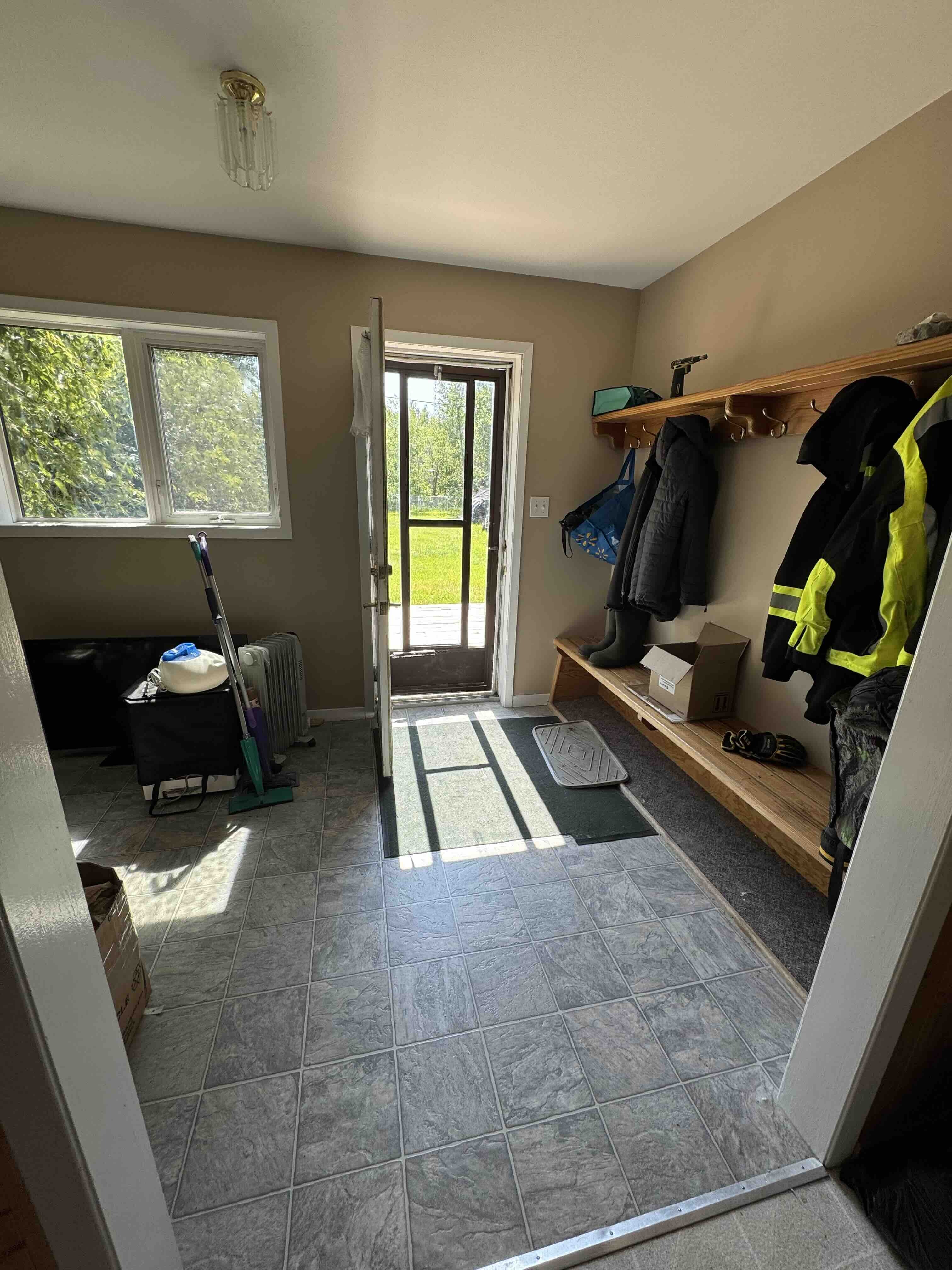 Property Photo:  25 Beaver Crescent  NT X0E 0R7 