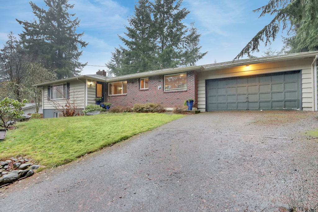 Property Photo:  10813 Wooddale Lane SW  WA 98498 