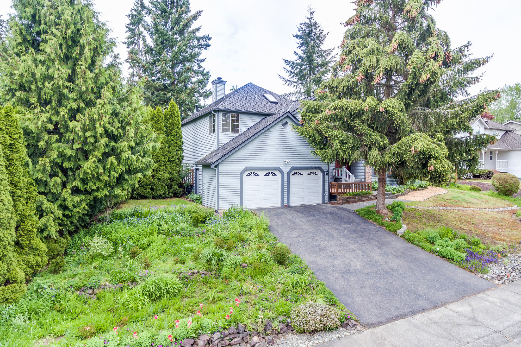 Property Photo: 17630 NE 128th Place WA 98052